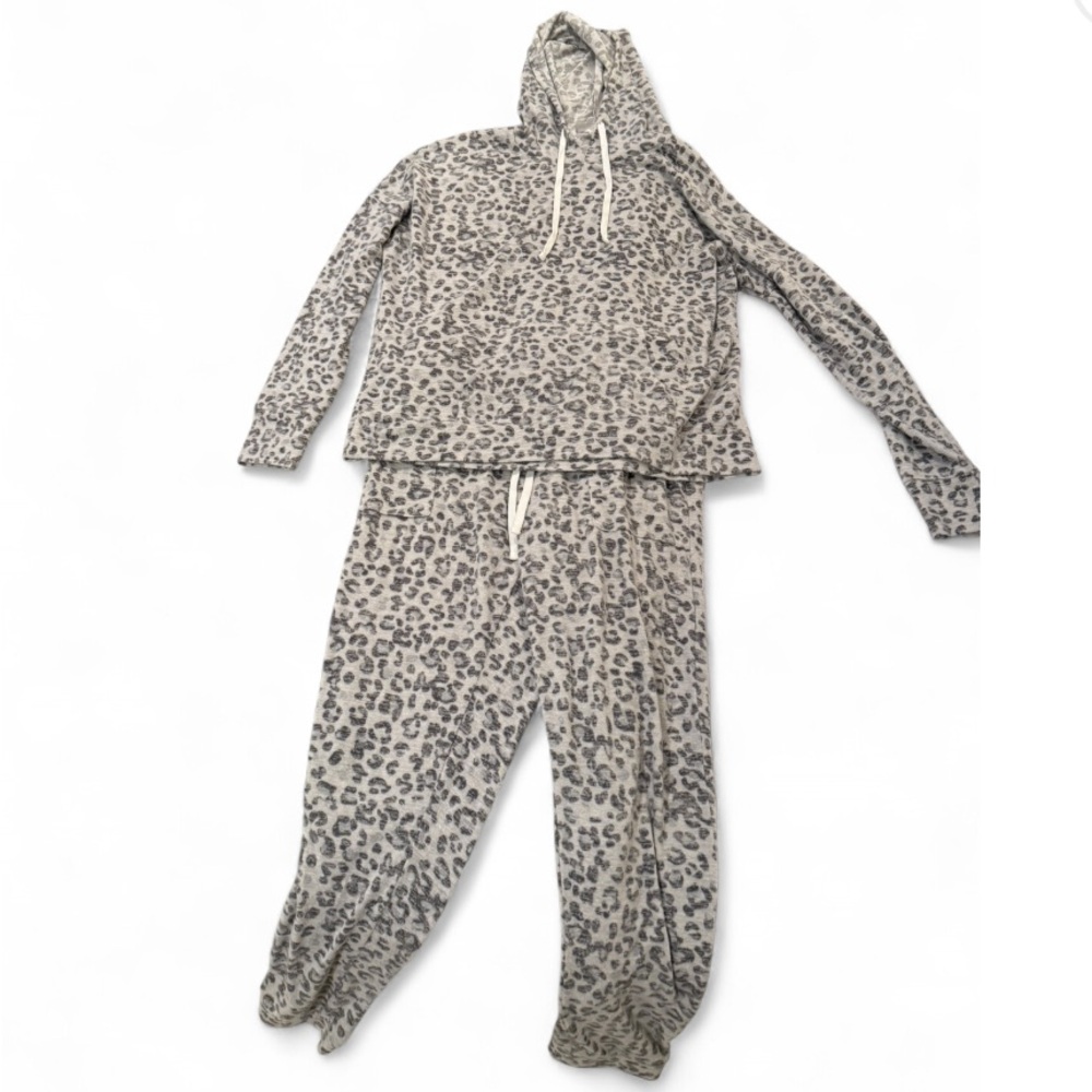 Leopard Print Women's Lounge Set